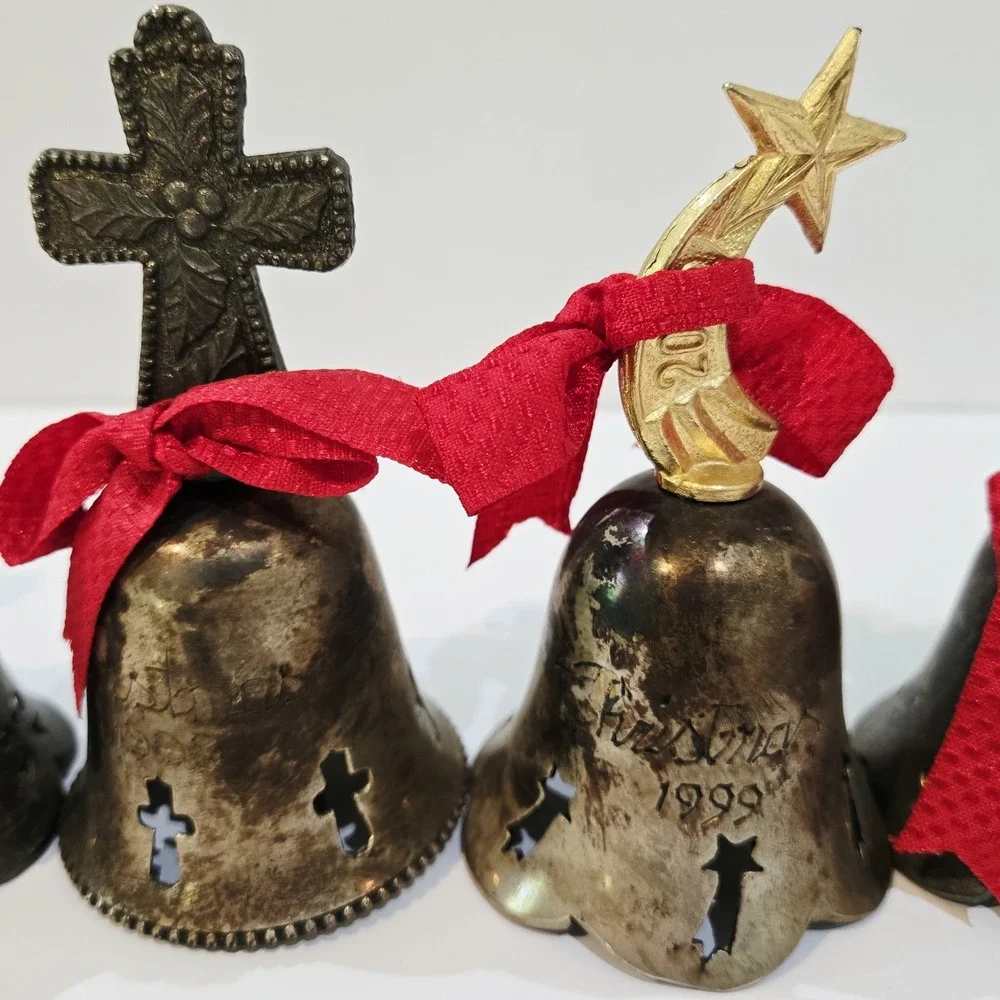 Lot Of 9 Vintage International Silverplate Co. Silver Plated Bells Christmas
